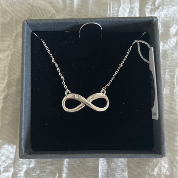 NWT Swarovski crystal Infinity necklace - Picture 2 of 2